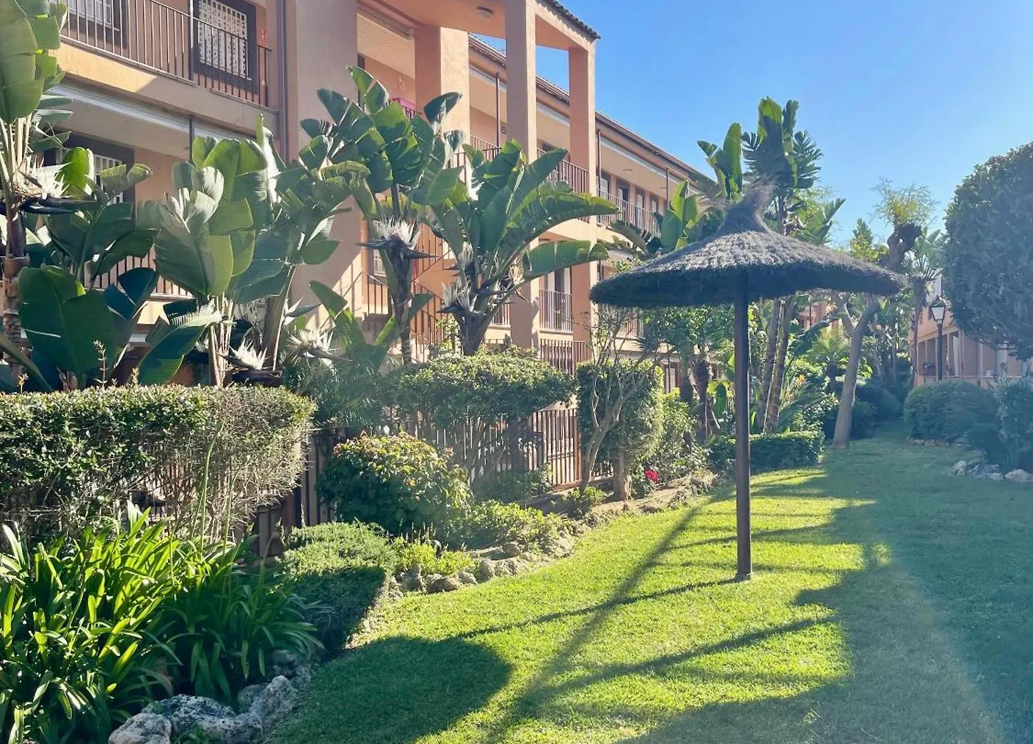 Beachside Vacation Apartment In Casares Playa San Luis de Sabinillas